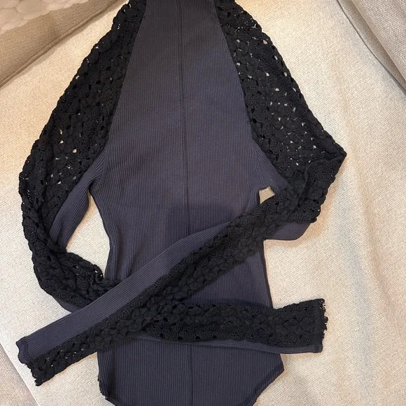 Free People Black Ribbed Women's Top - Picture 3 of 5